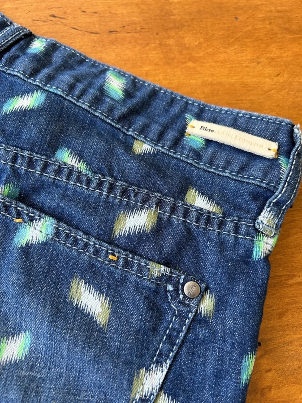 Pilcro and the Letterpress Denim Shorts, size 27 - Picture 3 of 8